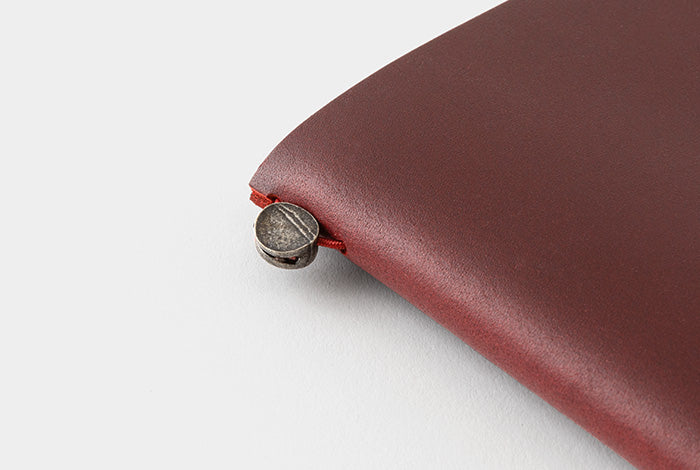 TRAVELER'S notebook LOVE AND TRIP Red (Regular Size)
