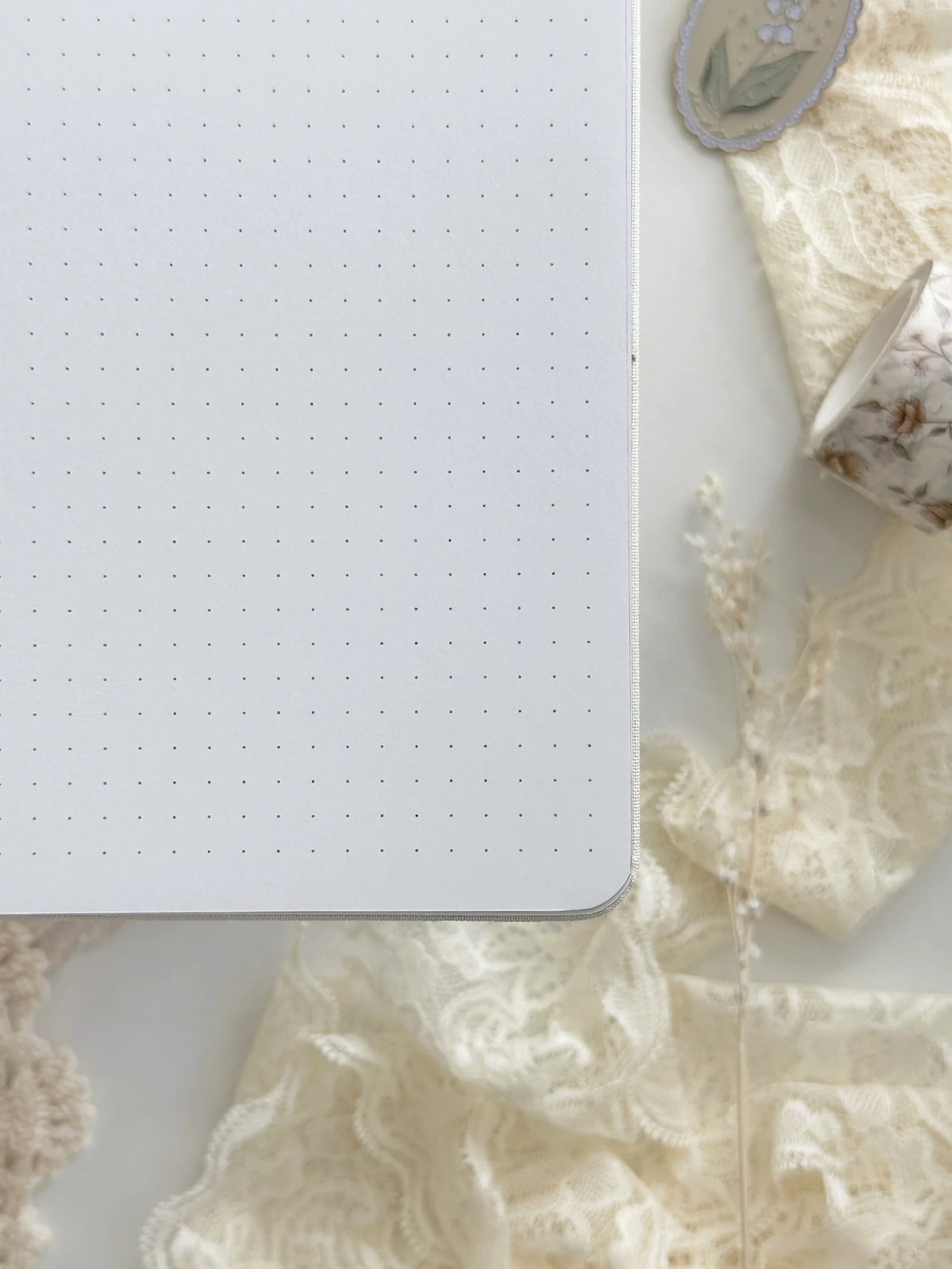 Tulip Notebook TN (dotted)