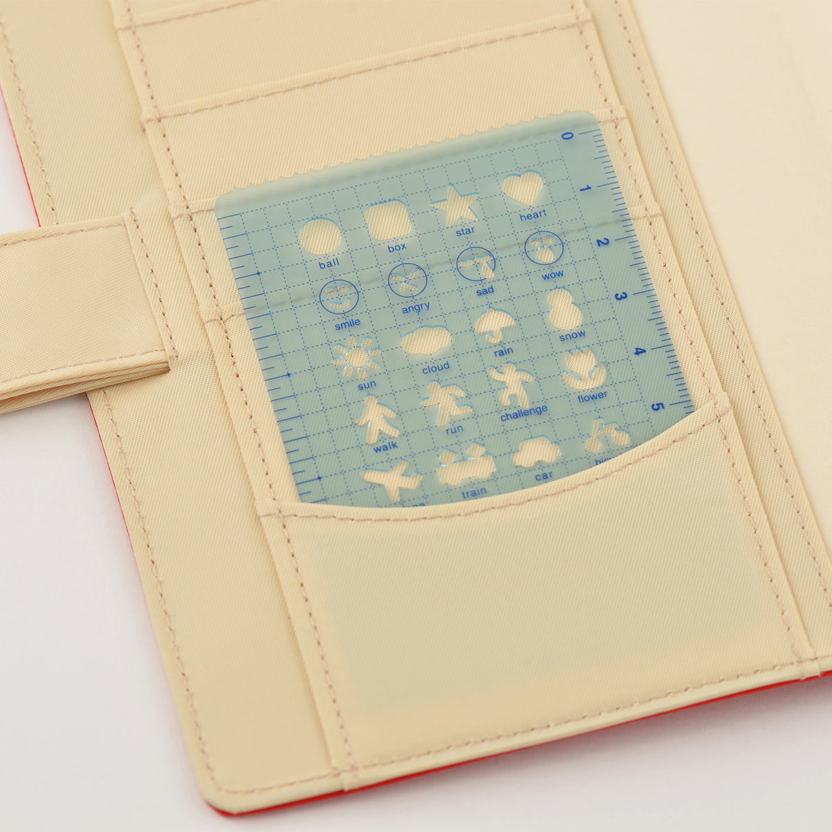 The Schedule set includes a 12 cm ruler, and the center includes icons for drawing people, modes of transportation, and marks for birthdays and anniversaries. Beneath that is a wavy line, a dotted line, checkboxes, and more, to allow for drawing effective and customized layouts in pages. The lines in the Schedule set are the perfect height for using in the weekly calendar pages in the Weeks.