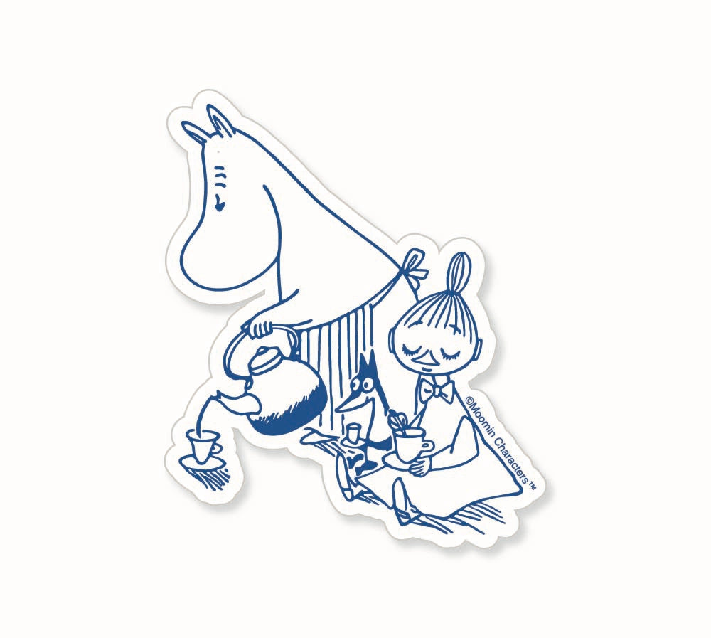 Inspired by Tove Jansson’s beloved world, this collection celebrates the beauty of a slower, gentler way of living where simple pleasures like a warm cup of tea, a quiet walk, and time spent with friends mean everything. Each piece reflects the spirit of Moominvalley: thoughtful, whimsical, and rooted in everyday joy.