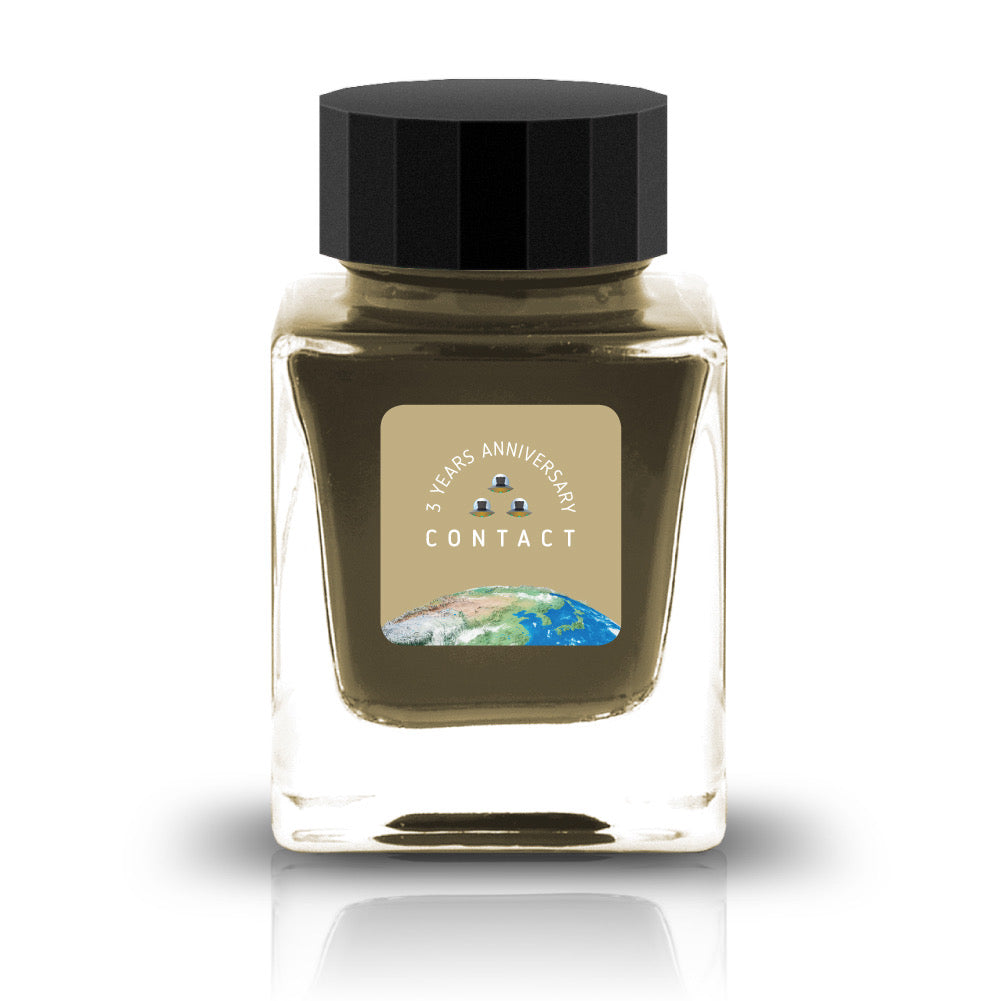 The Three-Year Anniversary Contact Collection features rich, vibrant colors with a smooth writing experience and fascinating characteristics such as shimmer and scent. The “Super” inks contain iridescent shimmer particles that shift color with the light, while the scented inks add a sensory twist to your writing. Please note that scented inks may feather when a large amount is applied—using fountain pen–friendly paper is recommended for the best results.