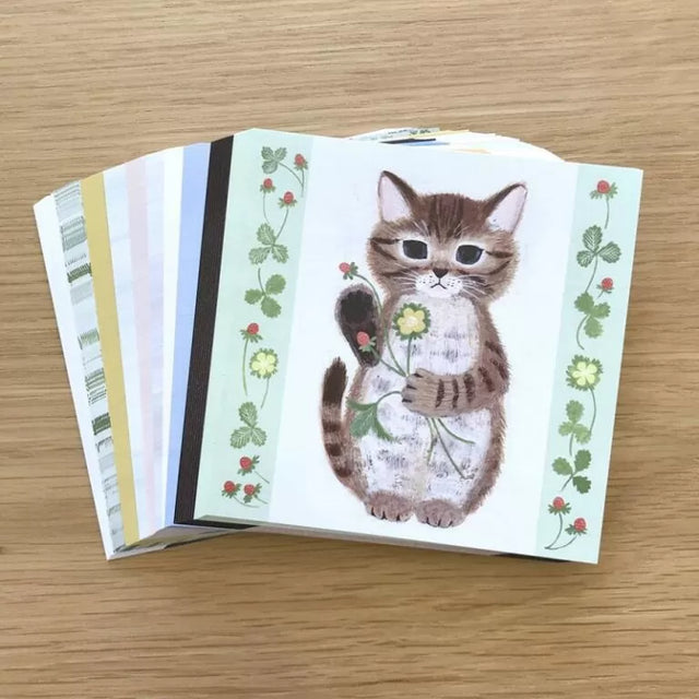 Featuring charming watercolor of cats with flowers and plants from Japanese illustrator 4legs

It is a convenient size that is not too big or too small.&nbsp;Please use it&nbsp;as a communication tool for small thank you and announcements.&nbsp;There are no lines on the front side, so&nbsp;you can use it freely as&nbsp;a shop card or business card&nbsp;with stamps and stickers&nbsp;as well as memos and letters.&nbsp;It is a great gift for people who like paper.&nbsp;The gorgeous and gentle designs&nbsp;will