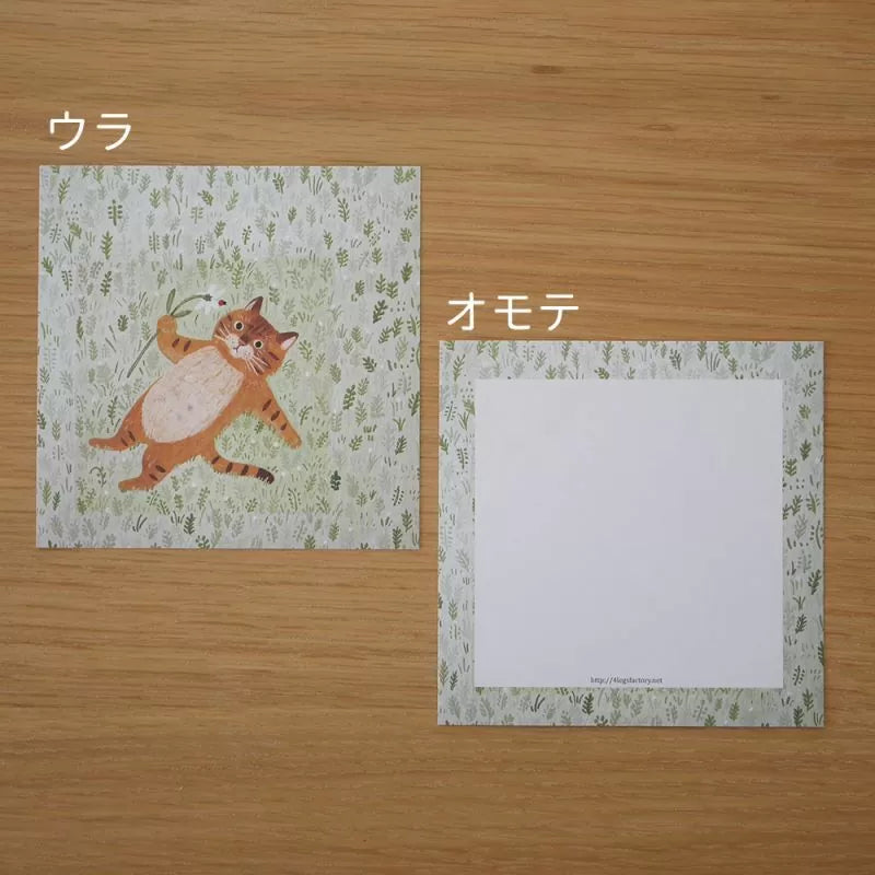 Featuring charming watercolor of cats with flowers and plants from Japanese illustrator 4legs

It is a convenient size that is not too big or too small.&nbsp;Please use it&nbsp;as a communication tool for small thank you and announcements.&nbsp;There are no lines on the front side, so&nbsp;you can use it freely as&nbsp;a shop card or business card&nbsp;with stamps and stickers&nbsp;as well as memos and letters.&nbsp;It is a great gift for people who like paper.&nbsp;The gorgeous and gentle designs&nbsp;will