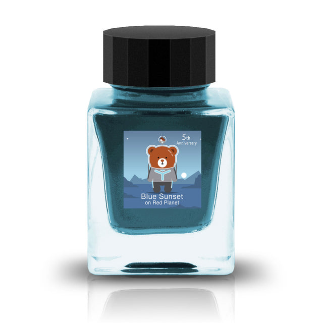 Blue Sunset on Red Planet Ink

The 2 inks in the 5th anniversary collection celebrate 5 years of TONO &amp; LIMS. This collection was released during the "A Space Walk" event in Tokyo in 2023 and continues the space theme.

Light Blue

30ml
