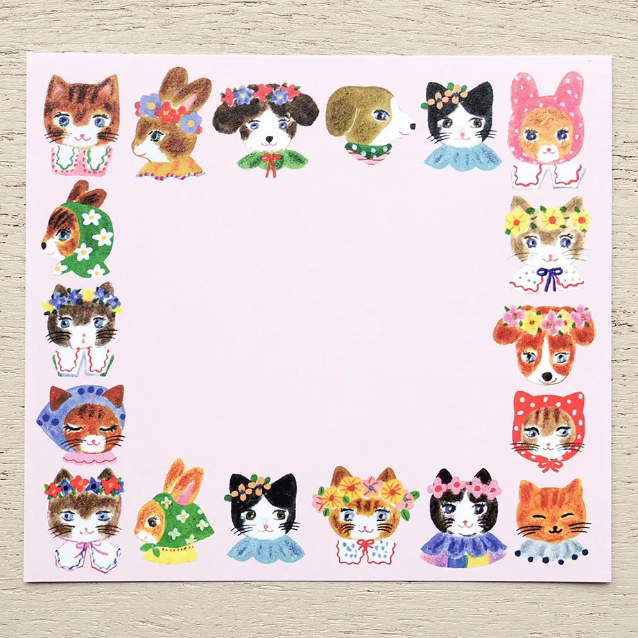 Smiling cats and rabbits are very cute block notes.
If you use it in a message or letter, the person who receives the note will surely smile.

Pack of 120 sheets that can be used every day. Another point is that it is made of firm and thick paper, so it does not transfer to the back. Please use it not only as a memo, but also as a card to accompany the gift.