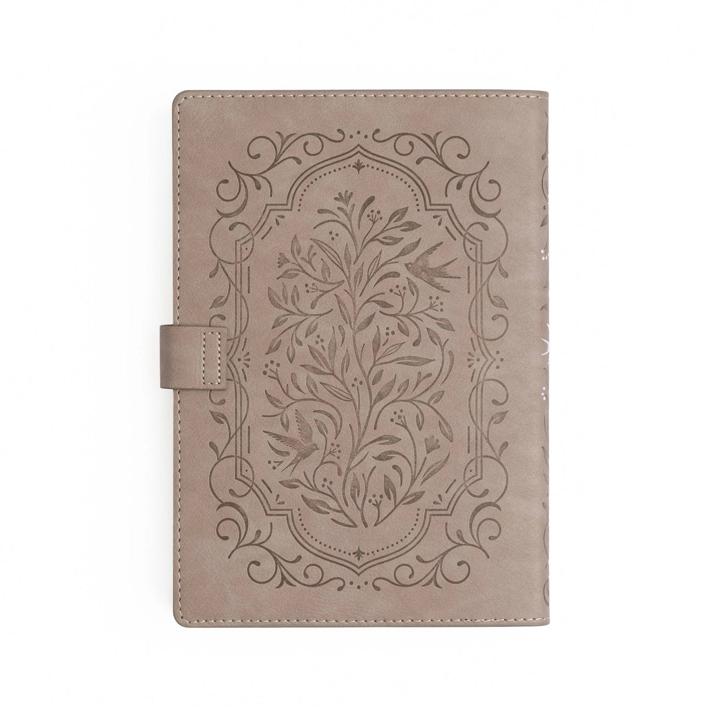 The Songbird in Beige Everyday Deluxe System is a beautifully flexible notebook crafted for your evolving creativity. Designed with a refillable format, and a soft vegan leather cover, it’s both eco-conscious and endlessly inspiring.