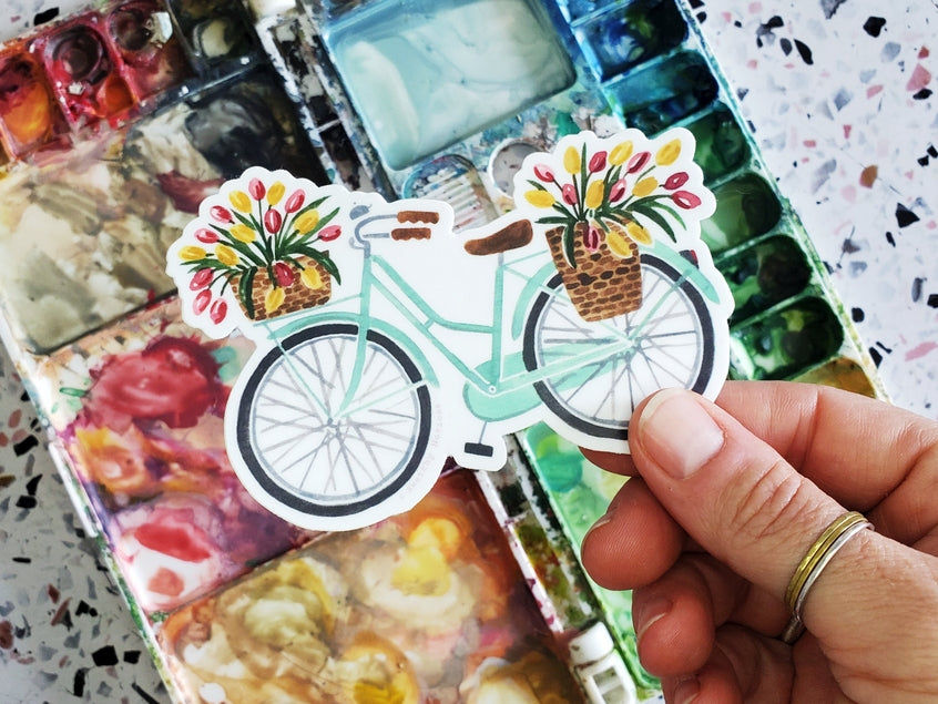 Pegatina de vinilo con diseño de bicicleta y tulipanes en color menta