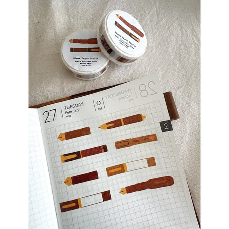Bloom Paper Studio Washi Tape - Bear's Fountain Pens

This is a collection of Bear's fountain pens! He is in his happy place.


made with:
- washi paper
-15mm x 10m

Note: Colors on screen may appear slightly different on paper. By purchasing, you have acknowledged reading this disclaimer.