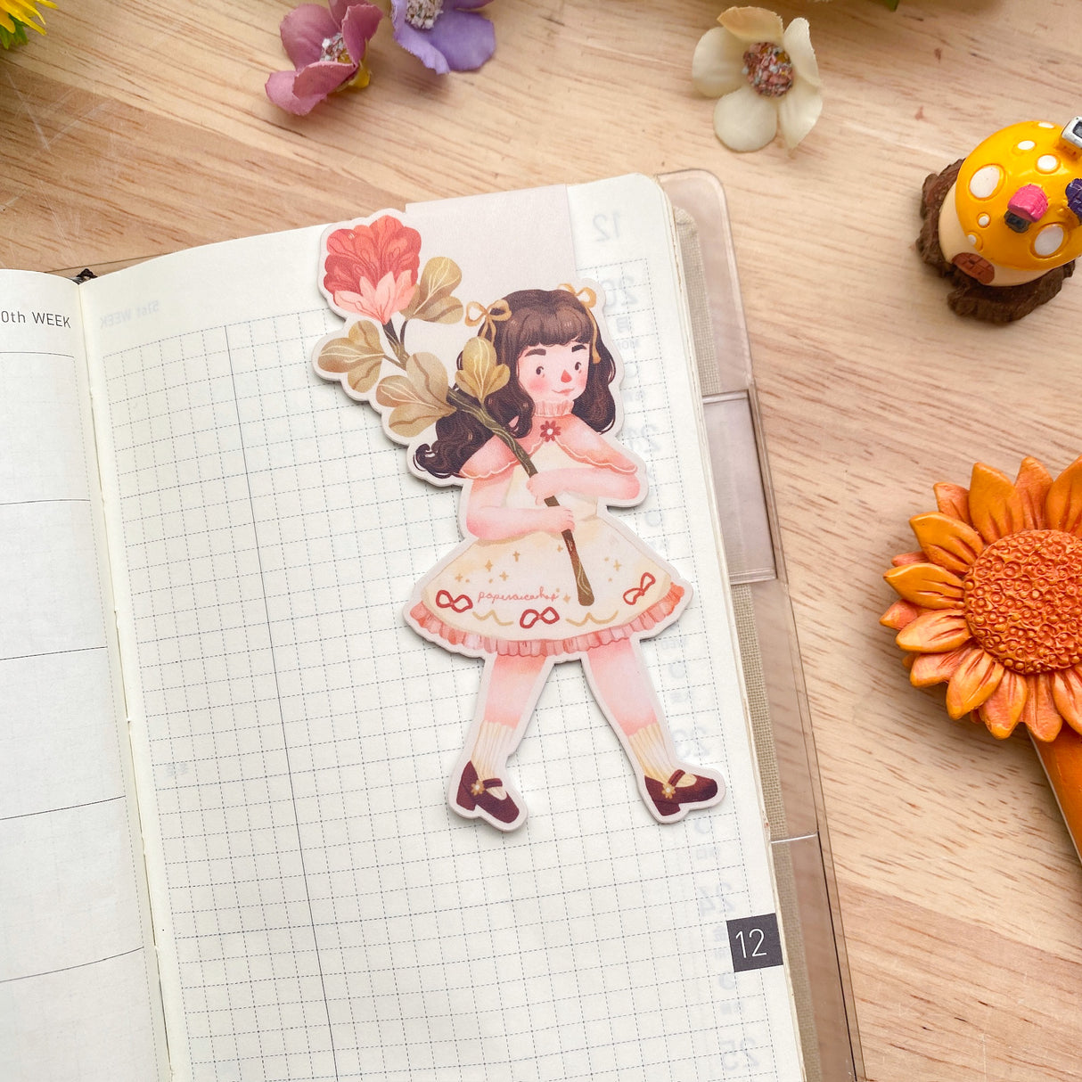 PaperaicaShop Flower Girl Magnetic Bookmark