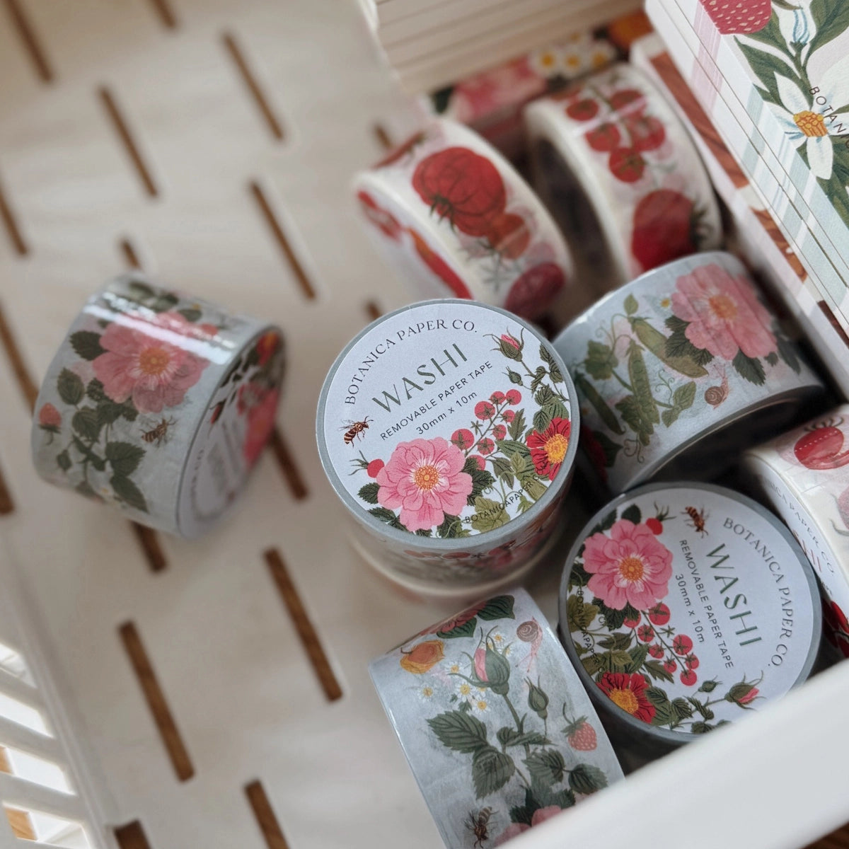 Botanica Paper Co. - Garden Bloom Washi Tape

Illustrated adhesive paper tape ~ perfect for decorating your mail, journals, cards, gift tags, scrapbook projects, and more.