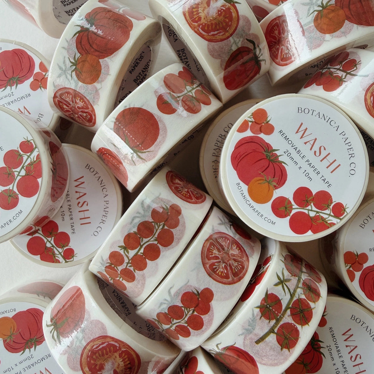 Botanica Paper Co. - Heirloom Tomatoes Washi Tape

Illustrated adhesive paper tape ~ perfect for decorating your mail, journals, cards, gift tags, scrapbook projects, and more.