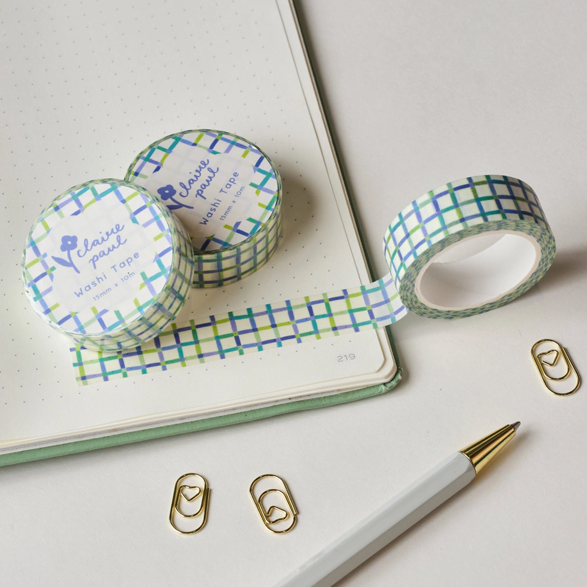 Washi tape in a blue quilted grid pattern!

This paper masking tape is perfect for decorating your bullet journal and planners, scrapbooking &amp; gift wrapping. It'll add some fun and colour to any surface and is easy to peel off.

10m x 15mm