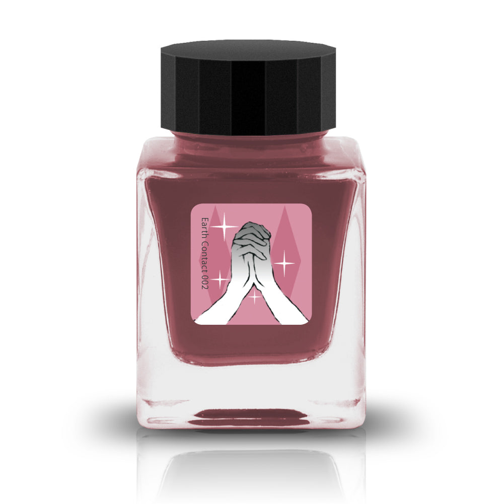 Embrace the bold and vibrant tones of nature through Tono &amp; Lims'&nbsp;Earth Contact Line. Inspired by rich gemstones, each ink color is perfect for those who enjoy adding radiance to their collection. Be sure to shake the bottle well before use to evenly disperse the glitter.

Pink
Shimmering
30 ml