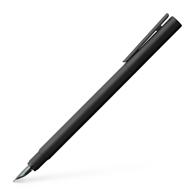 When it comes to design, young professionals and trend-setters who keep pace with the times have specific expectations: a sophisticated, modern look and a cool, smooth feel. This is where the Neo Slim comes in as it meets these very needs.
