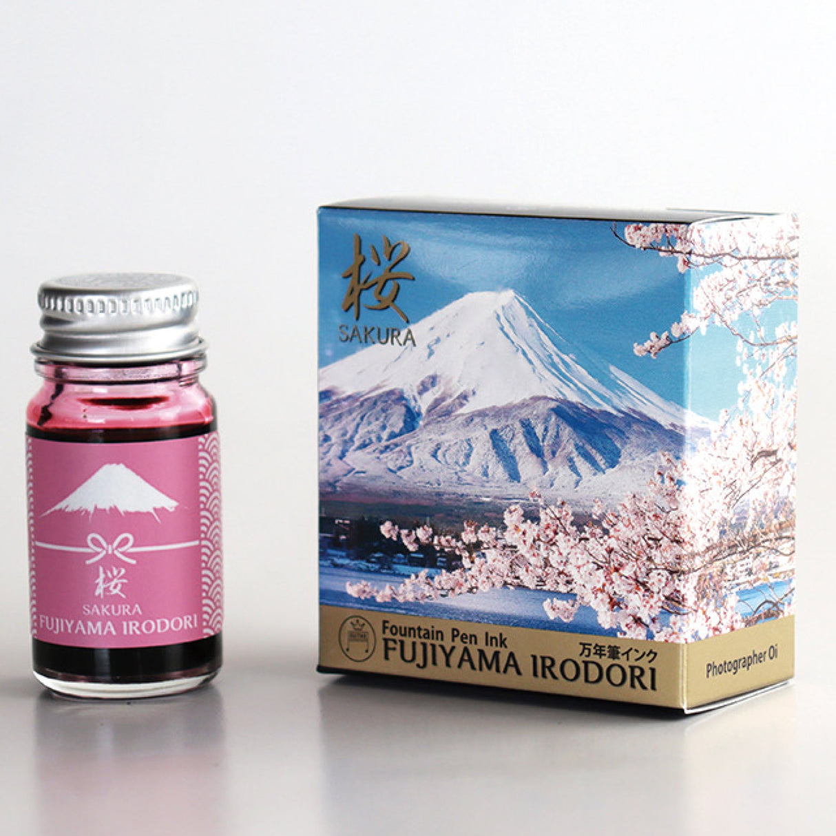 Mt. Fuji changes its expression in various ways depending on the season, weather, and time of day. Its beautiful and rich color landscape has had a great influence on culture and Japanese sensibilities. Expressing such a variety of expressions of Mt. Fuji and the delicate taste of traditional Japanese colors,
　
Loved by many people like Mt. Fuji
to become an ink that “connects” hearts and minds.
I made this with my wish. We created an ink.

Sakura Pink - Mt. Fuji over the cherry blossoms in full bloom. Soft