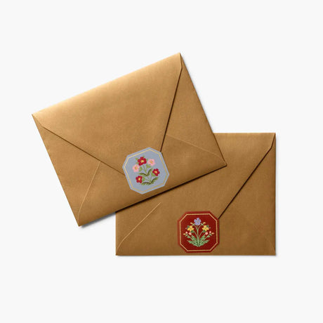Add a special touch to your letters with these illustrated envelope seals, featuring four Gemma florals. Each roll of 250 seals is packaged in an easy-to-use box with a dispensing slot.