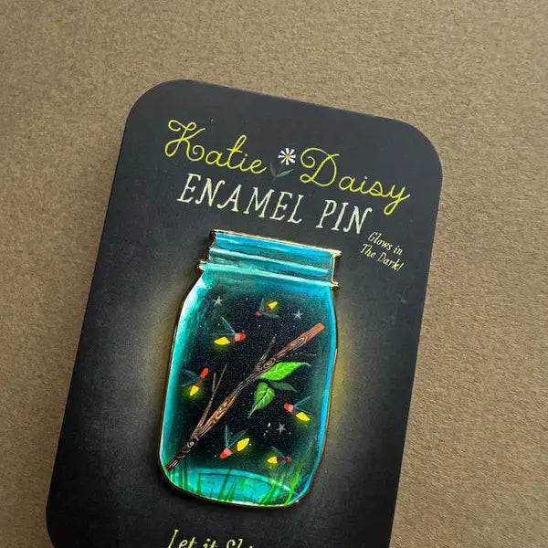 A tiny treasure to pin on your jacket, tote, or favorite old flannel—each one a little love letter to country delights, small joys, and the art of noticing.

Details:
• 1.75” on the longest side
• Gold-plated finish
• Rich, detailed UV printing
• Double pin posts with sturdy metal backings
• Mounted on a backing card


Designed with love in my Oregon studio. Manufactured in China.
Collect them all or gift one to a kindred spirit. 🌸