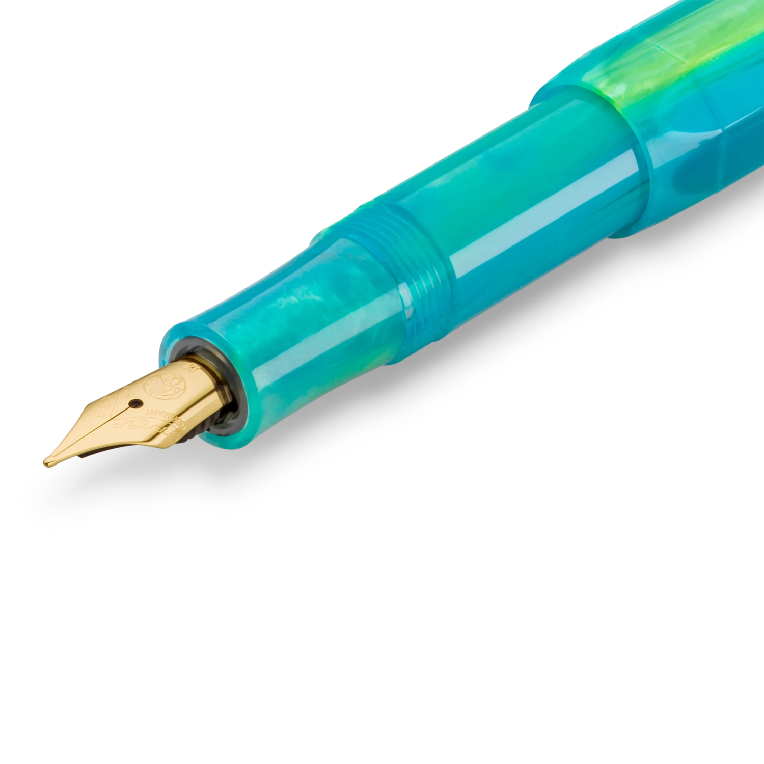 Kaweco COLLECTION Fountain Pen - Marble Ocean
Explore the depths of the world's oceans

Get ready to go on a treasure hunt with our new Kaweco Collection fountain pen. The Marble Ocean combines the dynamic shades of green and blue with flowing lightness, which reflect the variety of colours of the ocean. From crystal clear, turquoise waters, deep blue seabed and even fluorescent flora and fauna, the Kaweco Collection Marble Ocean finds a stream of inspiration in it.