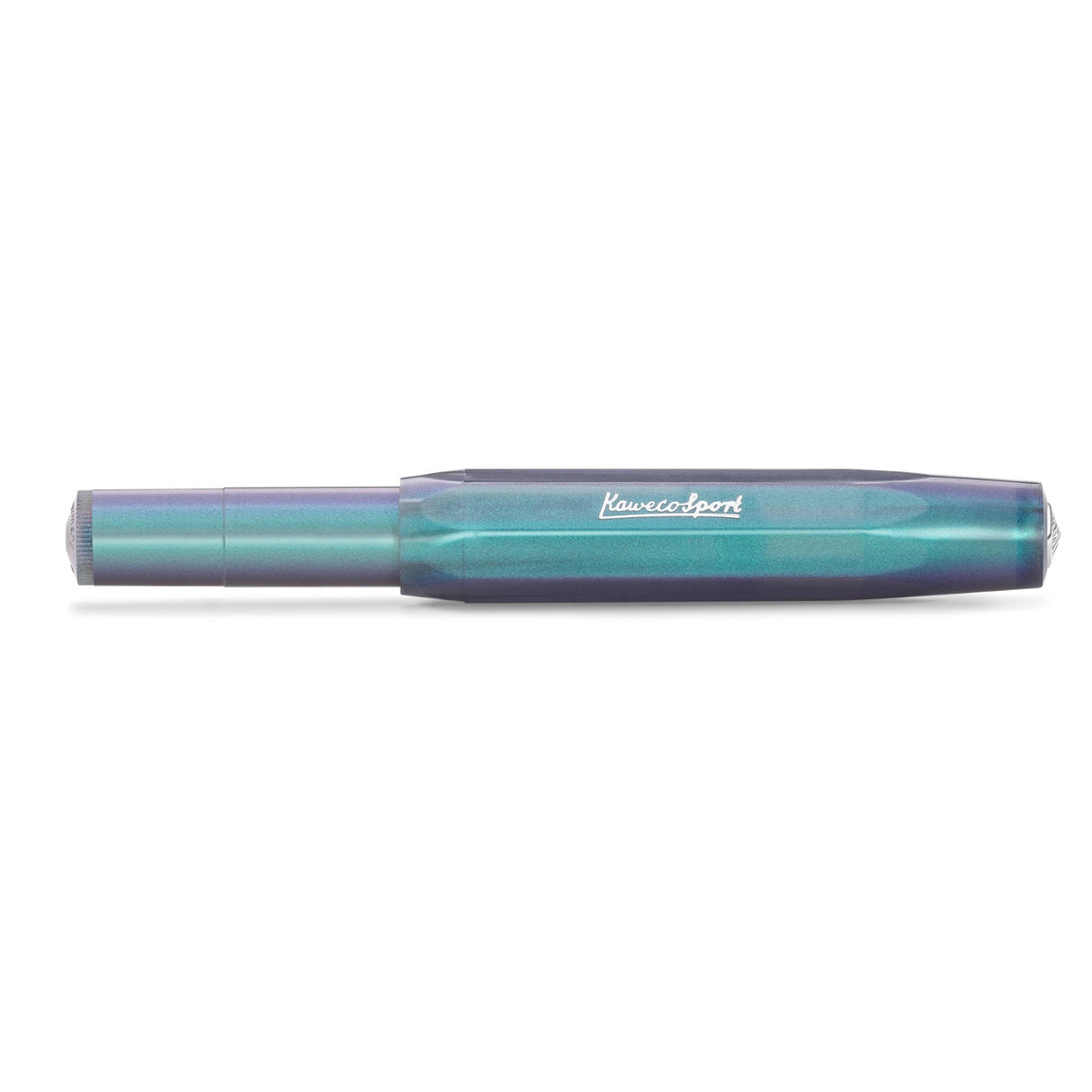 Mysterious as the moon

Houston, we have a new series: the new LUNAR SPORT takes its first steps into the Kaweco standard range. Now the series sparkles again in two more magical nuances: While our Shadow Blue is reminiscent of mysterious galaxy nebulae in the space depths, the Light Blue shines with its more subtle and gentle properties, like forget-me-nots in full bloom.

Both are imbued with an intriguing, iridescent color change that makes the blue and purple hues dance on the surface of the pencil, dep