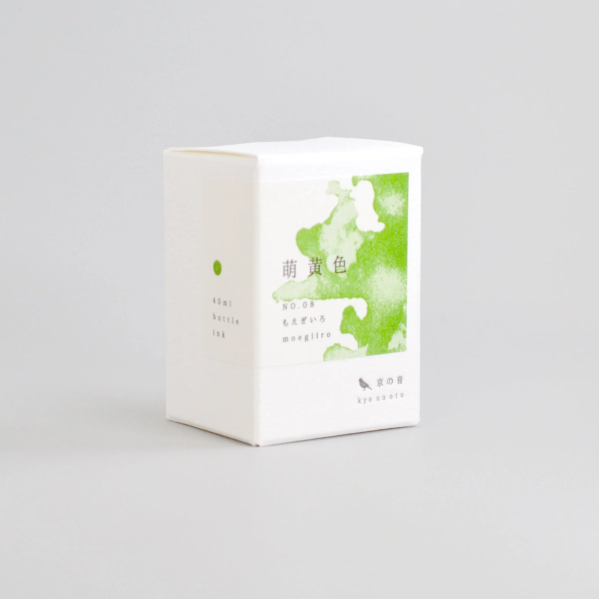 It is a yellow-green color like the new shoots and leaves that sprout in early spring. It is considered a color that symbolizes youth, and was popular as the color of young people during the Heian period.