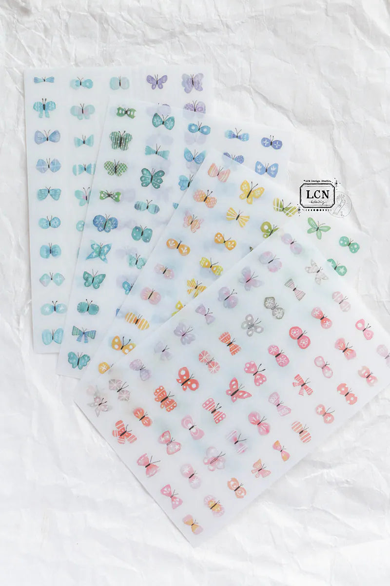 Four sheets of transfer stickers in various colors! Decorate your pages with colorful butterflies to give it the extra touch it needs!

Size: 10cmx15cm