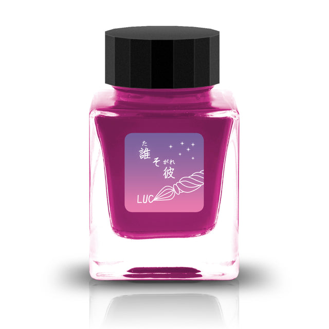 誰そ彼 Tasokare&nbsp;Ink

The LUC Collection is in collaboration with Glass Studio LUC and is full of shimmering inks designed specifically for glass pens. These colors are full of shimmer and pigment and create unique effects as they settle into paper.&nbsp;

RGB: 254, 156, 202

Pink with purple hues
30ml

Shimmering and Pigment Powder
Glass Pen Only