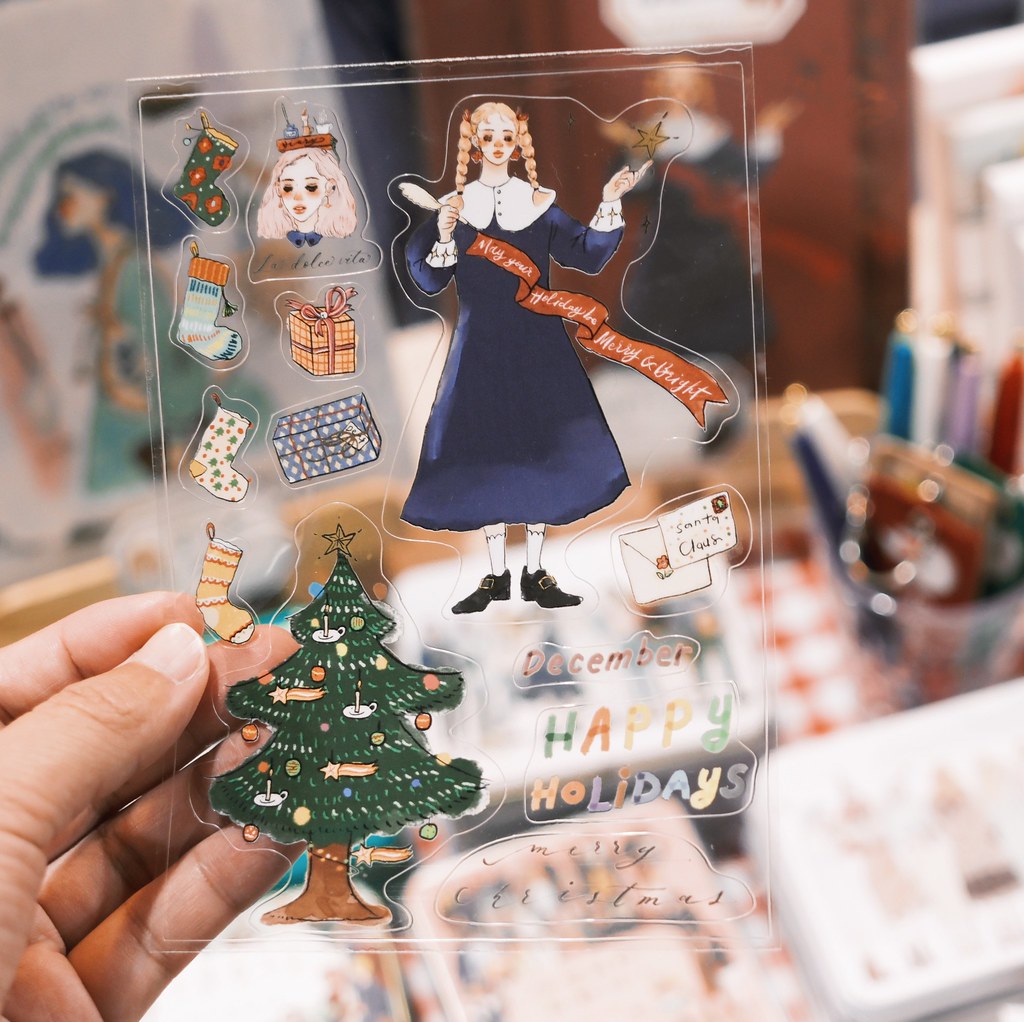 
It is suitable for decorating small grids in pocketbooks or calendars, and is the size of postcards and letter paper. The texture of Japanese paper is warm and moist. It is recommended for those who like warmth.

Thin and slightly transparent material. Small cut-out stickers that can be pasted after tearing off. Small cut-out stickers that can be peeled off and pasted. Transparent packaging, A5 size.

2 sticker sheets.