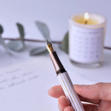 Iconic look

The simple geometric lines brought an elegant style and were favored by different age groups. Laban presents Antique'II to pen lovers who are fascinated by the retro style.

Eco-friendly Pens

The material of Antique'II is recycled brass—a friendly fountain pen for both you and the earth.