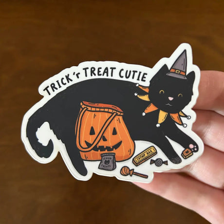 Little Spooky Studio Vinyl Sticker - Trick R Treat Cutie

A cutie little black cat who just went trick r treating and is enjoying her haul!

3in wide
Waterproof
Matte Finish