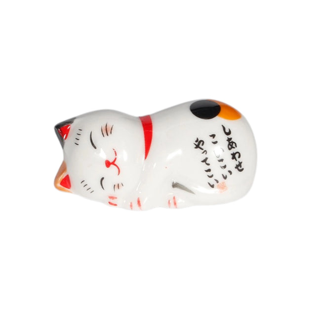 These cute ceramic rests are a perfect stationery addition to your desk! Use them for pens, paint brushes, or take them to your kitchen as a chopstick rest!

Size: 2"
Material: Ceramic
Weight:1.6 oz (45.36 g)
Origin: China