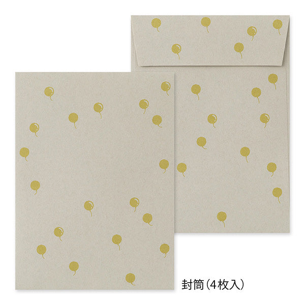 This letter set comes with a fluffy animal sticker. The letter paper is a small size that can be used like a single stroke of paper, and the envelope is conveniently sized to hold photos.
The letter has a moderate length, so it's easy to use for small thank-you letters or letters in everyday life.