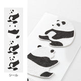 This letter set comes with a fluffy animal sticker. The letter paper is a small size that can be used like a single stroke of paper, and the envelope is conveniently sized to hold photos.
The letter has a moderate length, so it's easy to use for small thank-you letters or letters in everyday life.