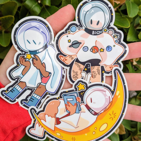 ❤ Glow in the Space Ghost Stickers ❤

♡ These glow in the dark space ghostie stickers are perfect for decorating your sketchbook cover, laptop, phone case, skateboard, and more!