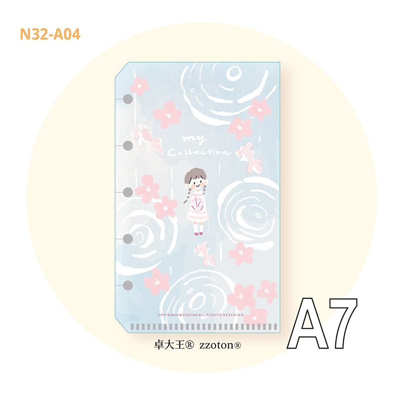 Molinta - Cherry Blossom Rain A7 Loose Leaf Storage Folder

Store all your little vinyl stickers, sticker flakes, memo sheets, and scraps used for journaling in this folder and retrieve it whenever you need conveniently in your binder!

Specifications: 80mmx125mm
Material: Cast PP