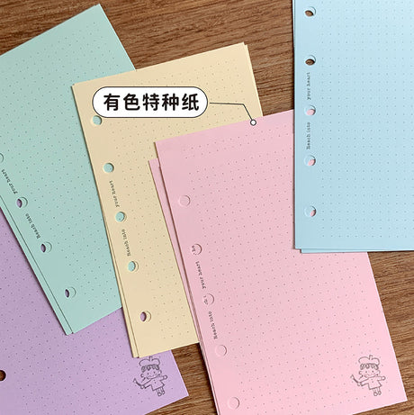 Molinta - Cream Colored Paper M5 Memo Sheets

Enjoy 20 sheets of these 5 different pastel-colored papers that are dotted that can be added to bring more color to your journal!&nbsp;

Specifications: 67mmx105mm
Material: 100g white kraft paper
Number of pages: 20