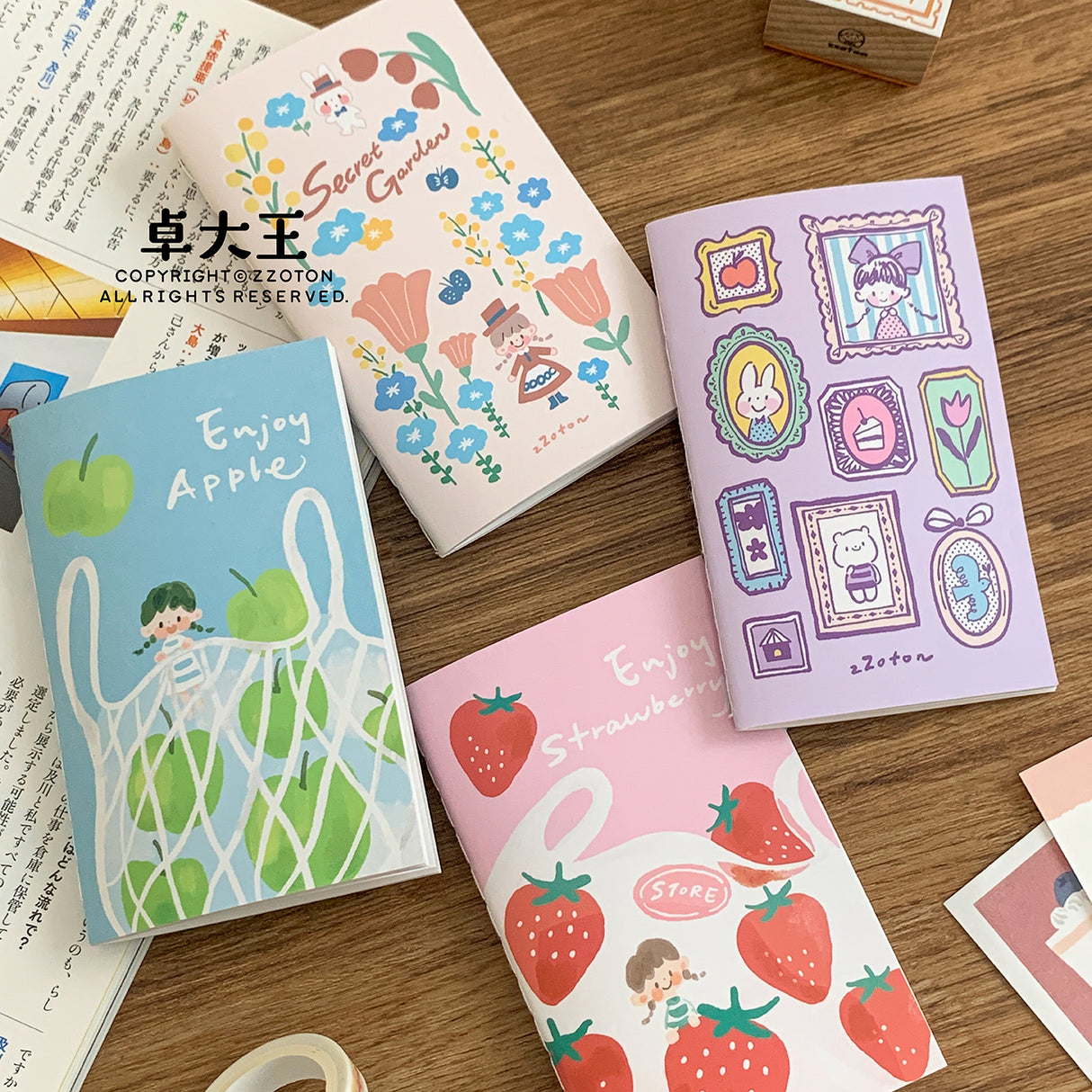 Introducing conveniently pocket sized M5 sticker books with release paper that can store all your loose stickers or precious vinyl stickers that can be pasted and reused whenever you desire! Each one has a sweet and cute design on the front!