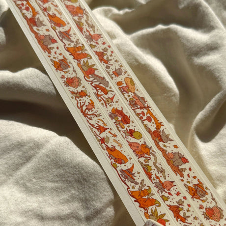This washi features all the creatures from my Autumn Creatures Riso print! Originally printed with The Washi Station, now with it's own cover just like my other Washi tapes!