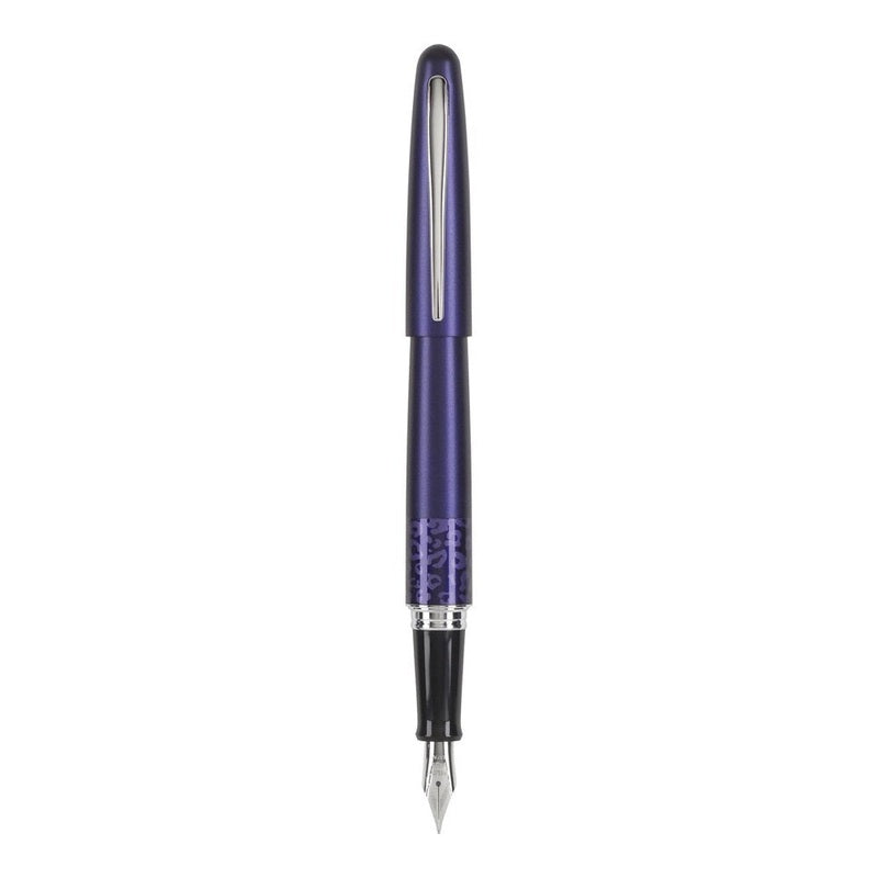 The Pilot Metropolitan Animal Collection brings a bold and stylish edge to everyday writing with its variety of animal prints that gives each design its own distinct pattern.