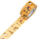 This tape is all about cozy woodland sweetness. The design features a gentle, soft‑brown bear illustrated in SAIEN’s signature warm watercolor style, happily enjoying honey from little pots scattered along the tape. The bear appears in multiple charming poses, sniffing a honey pot, holding it close, or dipping a paw inside, giving the pattern a playful, story‑like flow.