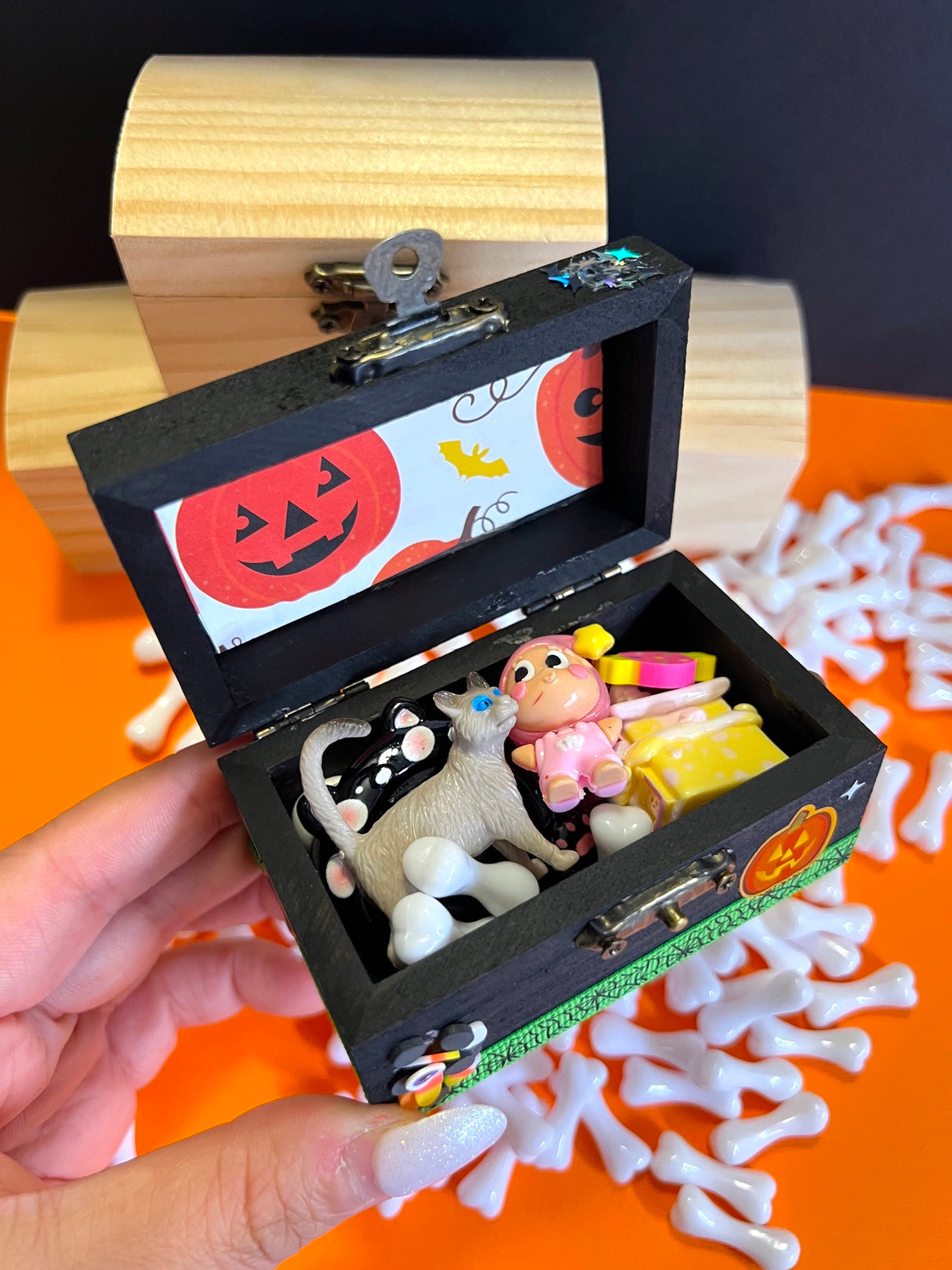 Spooky Trinket Treasures with Angela from Creativity & Ink