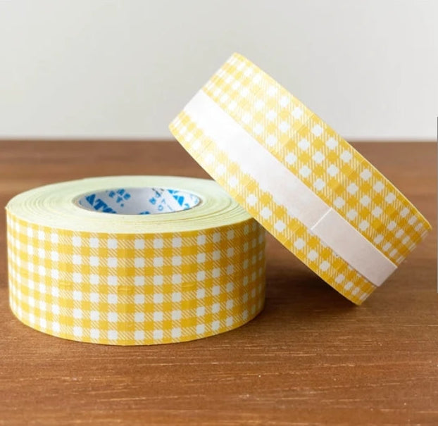 Stamp Marche Gingham Label Sticker Roll - Orange

Label stickers with Stamp Marche original designs.&nbsp;These are stickers originally for price tag applicators,now featuring a gingham check pattern!&nbsp;They can also be used to seal letters and envelopes, or as decorative materials for your planner. Fold them in half to use as index stickers or write or stamp them. Each pack contains 1,000 stickers with the same design, making them ideal for daily use or sharing.

Product Size: Approx. 55 x 21.6 mm in di
