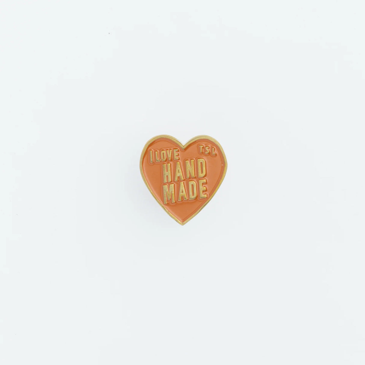 The popular "I love HANDMADE" design, well-known from our patches, is now available as a colorful pin!

It comes in 10 colors, matched to the paint colors of our engineer bags.

The metal parts are made from solid, unplated brass.

As you use it, the brass will develop a natural patina over time—enjoy the changing character that comes with age.

Color: The color you see on your screen may differ from the actual product.

Brass Products

Due to the nature of brass, some areas may appear slightly tarnished du