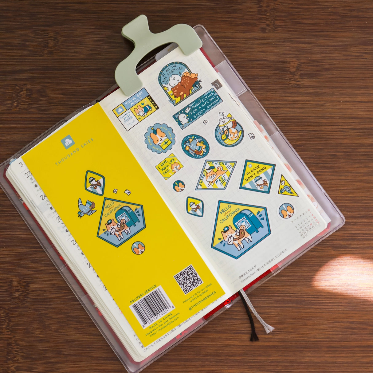 Cute decorative stickers for your journal and stationery collection!

Sticker Sheet: 6 x 3 inches
Sticker Sheet Package: 7 x 3 inches