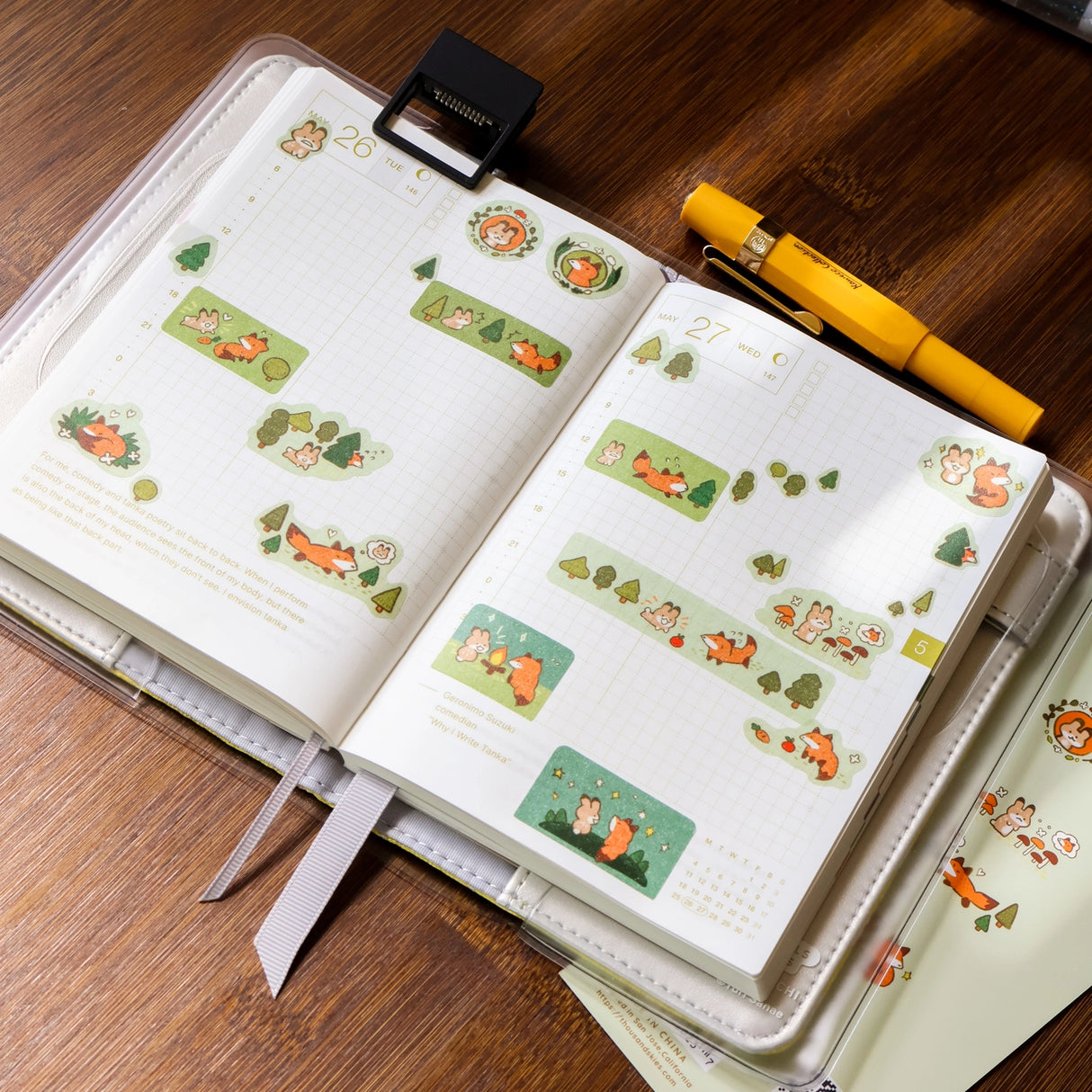 Cute decorative stickers for your journal and stationery collection!

Sticker Sheet: 6 x 3 inches
Sticker Sheet Package: 7 x 3 inches