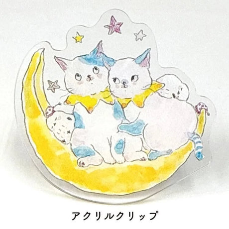 This clip can be rotated 360° and reoriented to suit the application.
The transparent clip makes you feel happy when you suddenly see it in your daily life.
It's perfect for your own everyday use as well as a gift!
The gesture of two cats snuggling up is cute, and it is an item that you will always want to have by your side.

Size: 49x50mm
Material: Acrylic