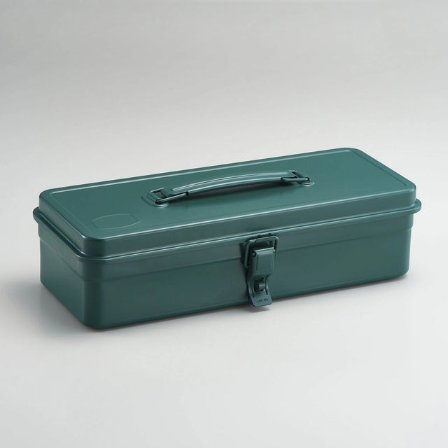 Stamped from a single piece of steel, this streamlined toolbox features a flat lid and a top extendable handle for portability and strength. With its seamless, watertight build and no sharp edges, it’s durable, safe, and endlessly versatile—perfect for tools, art supplies, cosmetics, and more.

Material: Steel
Dimensions: 12.5" × 4.9" × 3.3"
Made in: Japan

Prior to purchase, please read the following information: &nbsp;Toyo Tool Box Cosmetic Variations – Little Craft Place