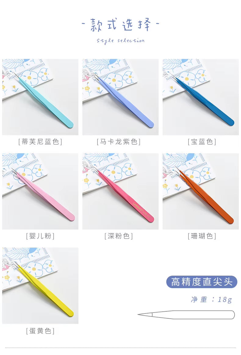 This tool comes in handy for all your craft projects, especially when handling small beads and stickers. These precision tweezers are flexible and convenient.&nbsp;