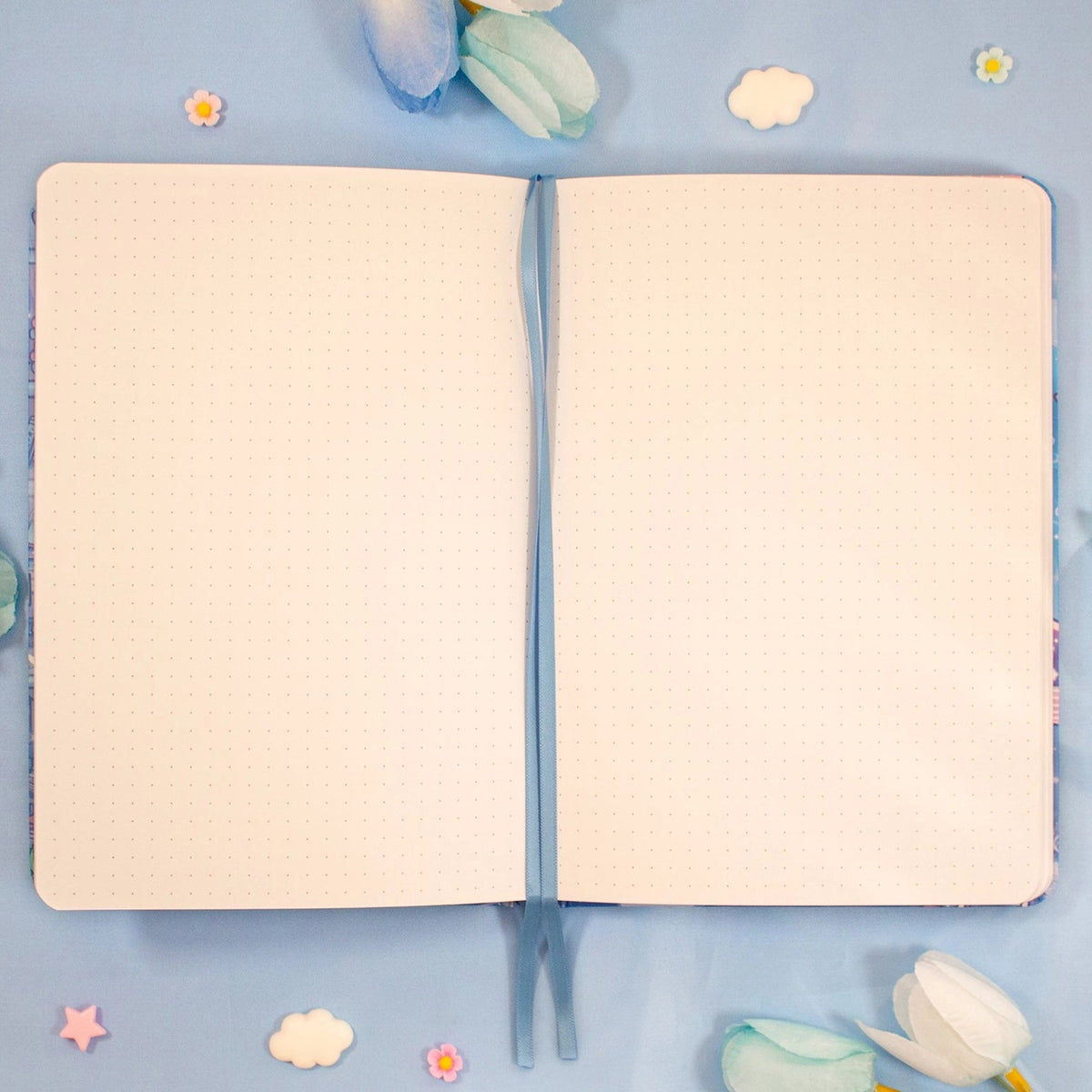 Unicorn Eclipse - Reading Room Dotted Journal

✧Size &amp; Materials✧


Size: A5 (approximately 5.8 x 8.3 inches)
Smooth hardcover, rounded corners
160 dot grid pages, 160 gsm
Includes 2 ribbon bookmarks, elastic band, and back pocket