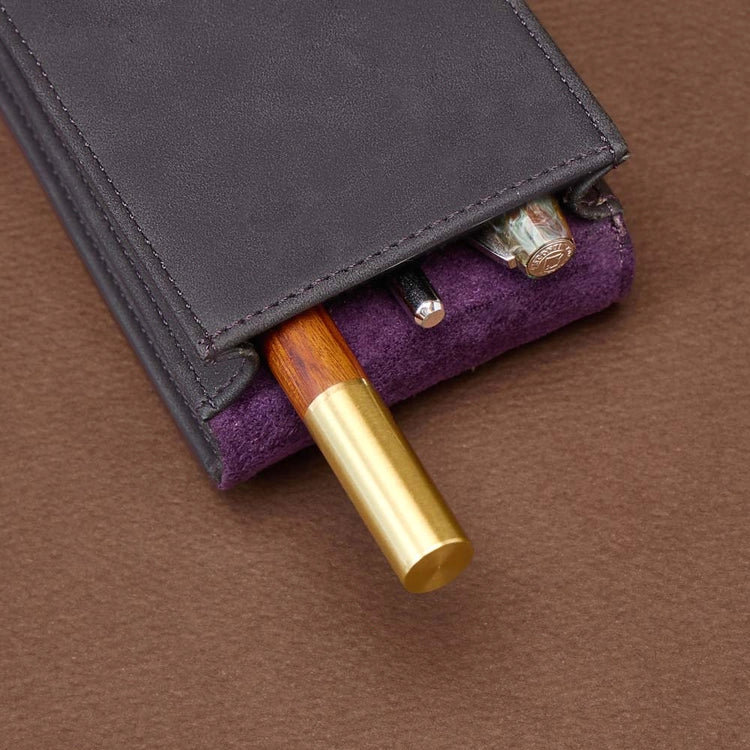 A modular glass pen that combines a glass nib with an elegant rosewood body.&nbsp;

The modular design allows the pen to be used for many years to come due to its easy nib replacement system. Designed to be easy to use and clean, the nib can be detached easily and lightly rinsed with water for cleaning.

The screw on brass cap allows for safe transport and storage making it perfect for use on the go.&nbsp;