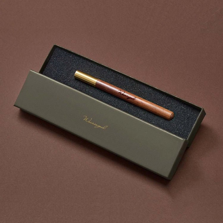A modular glass pen that combines a glass nib with an elegant rosewood body.&nbsp;

The modular design allows the pen to be used for many years to come due to its easy nib replacement system. Designed to be easy to use and clean, the nib can be detached easily and lightly rinsed with water for cleaning.

The screw on brass cap allows for safe transport and storage making it perfect for use on the go.&nbsp;